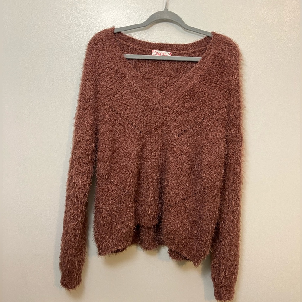 Soft sweater oversized yet a small